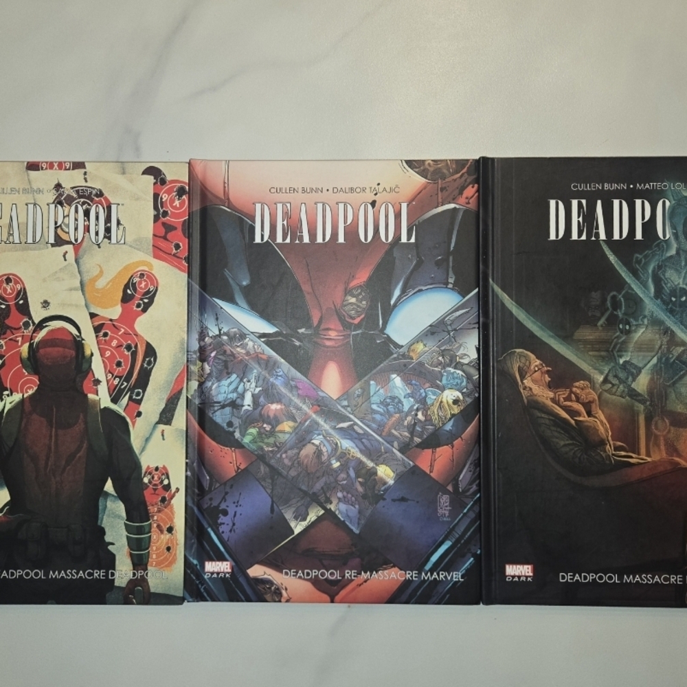 Deadpool Comic Book Set
